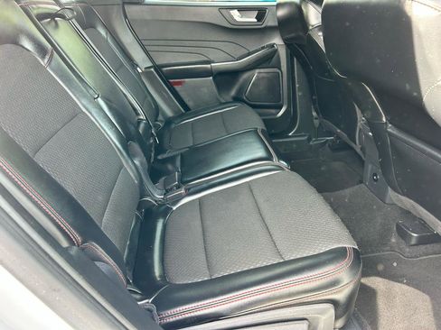 Used 2025 Ford Escape ST-Line FWD image 12