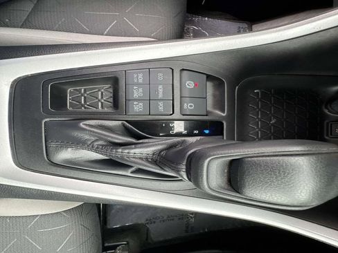 Used 2023 Toyota RAV4 XLE image 35