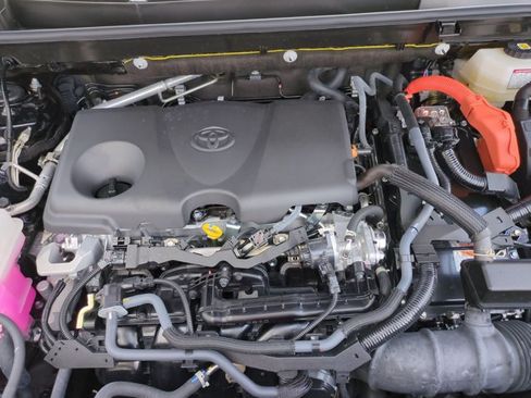Certified 2025 Toyota RAV4 XLE w/ Convenience Package AWD/4WD image 23