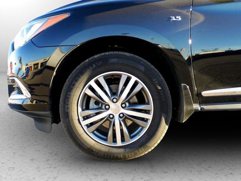 Used 2020 INFINITI QX60 Luxe w/ Essential Package image 11