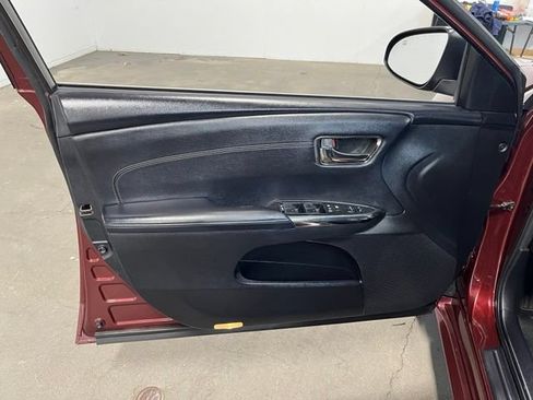 Used 2013 Toyota Avalon XLE FWD image 24