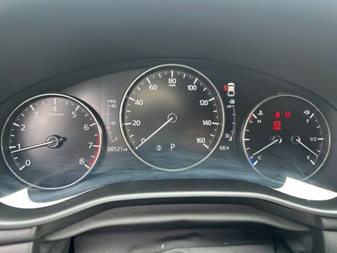 Used 2019 MAZDA MAZDA3 Hatchback FWD image 17