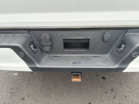 Certified 2022 Ford F150 XLT w/ Equipment Group 302A High image 17