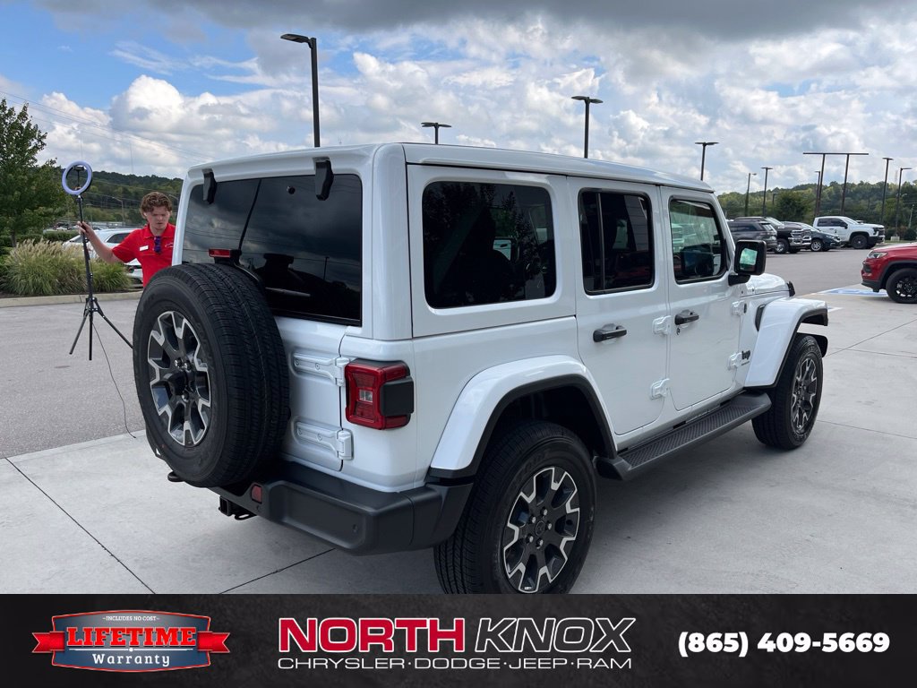 New 2027 Jeep Wrangler Unlimited Sahara AWD/4WD image 20
