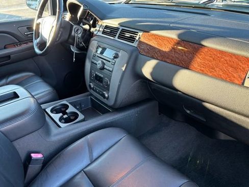 Used 2008 GMC Sierra 2500 SLT w/ Z71 Off-Road Package image 26