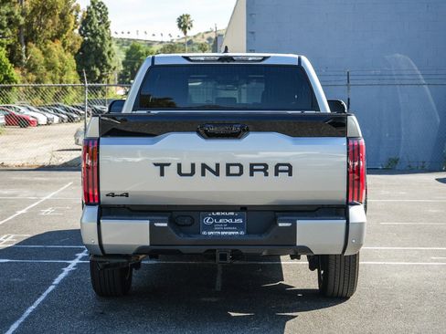 Used 2025 Toyota Tundra Platinum AWD/4WD image 5