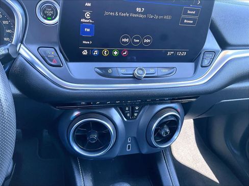 Used 2023 Chevrolet Blazer LT image 27