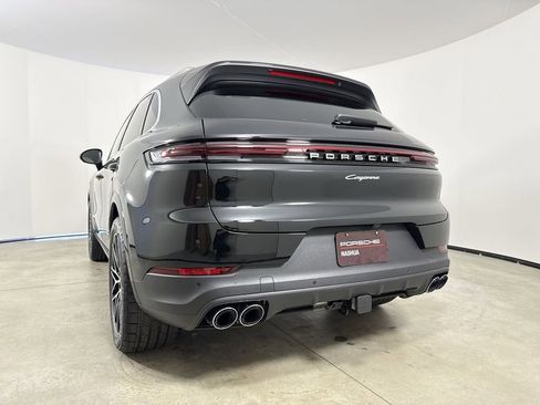 New 2026 Porsche Cayenne AWD/4WD image 20