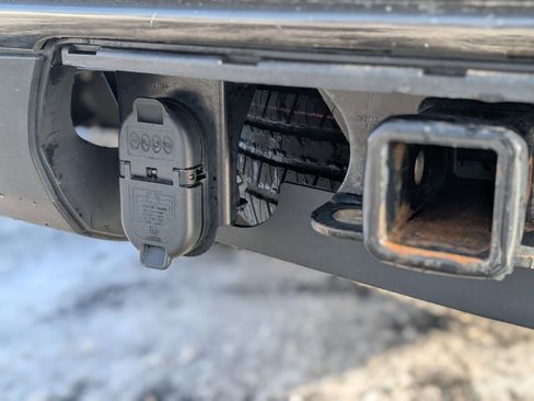 Used 2021 Chevrolet Suburban Z71 image 45