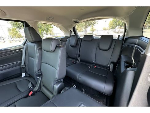 Certified 2026 Honda Odyssey EX-L image 18