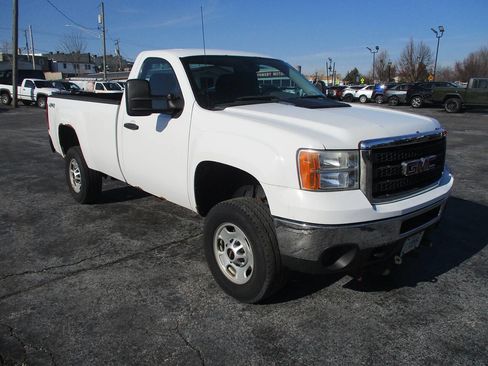 Used 2012 GMC Sierra 2500 W/T w/ Snow Plow Prep Package image 3