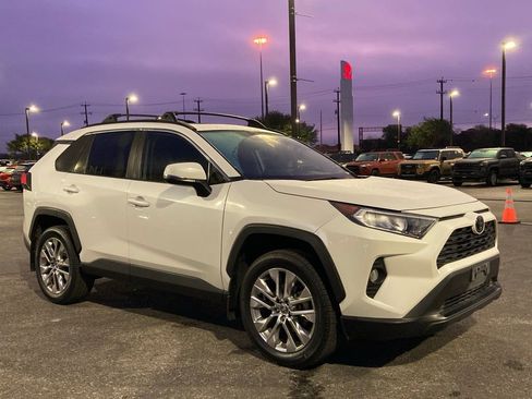 Certified 2021 Toyota RAV4 XLE Premium image 3