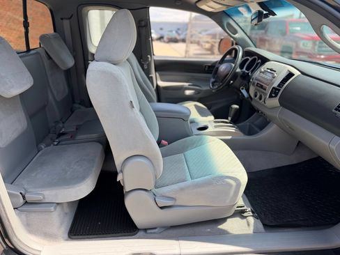 Used 2010 Toyota Tacoma 4x4 Access Cab V6 image 10