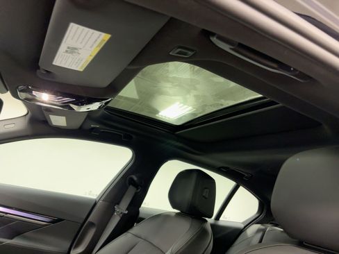 Certified 2025 BMW i5 xDrive40 w/ M Sport Package image 16