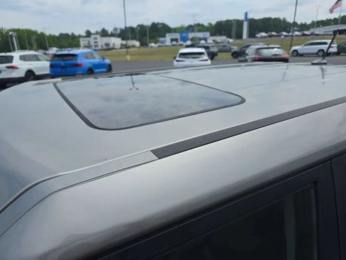 Used 2013 Kia Soul ! FWD image 12