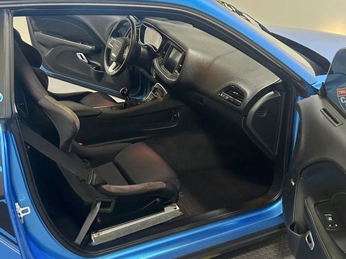 Used 2016 Dodge Challenger R/T Scat Pack w/ Leather Interior Group image 9