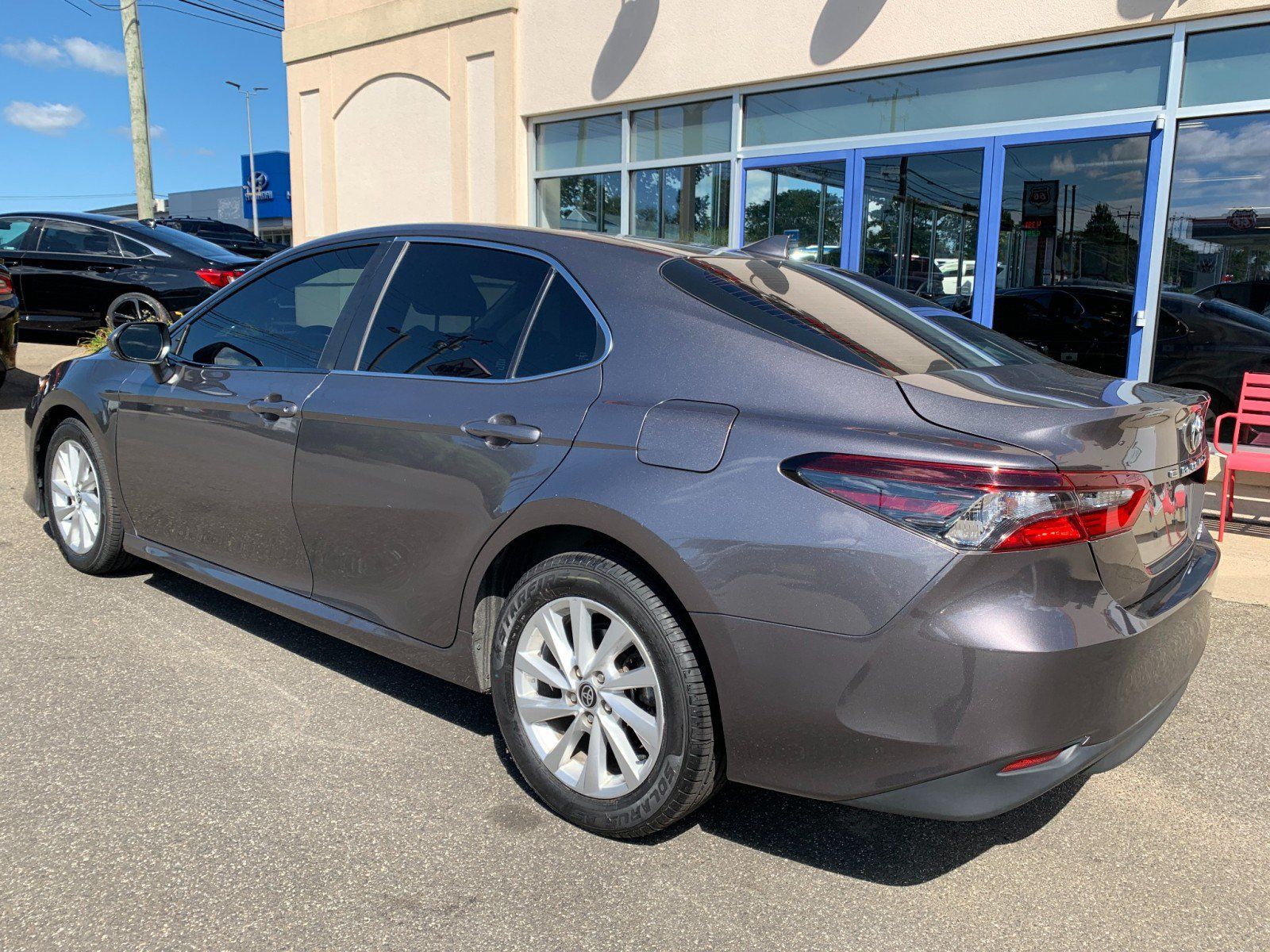 Used 2023 Toyota Camry LE AWD/4WD image 5