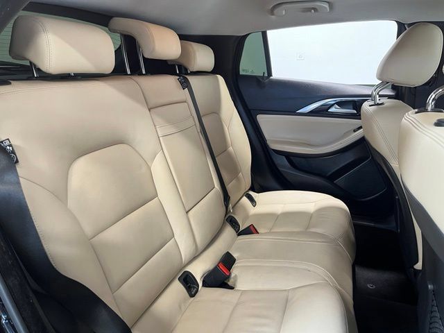 Used 2018 INFINITI QX30 Premium w/ Navigation Package AWD/4WD image 12