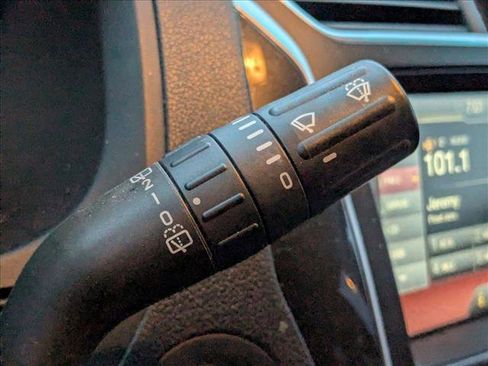 Used 2016 Ford Explorer Sport image 7