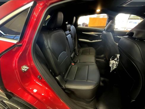 Used 2025 INFINITI QX55 Essential image 10