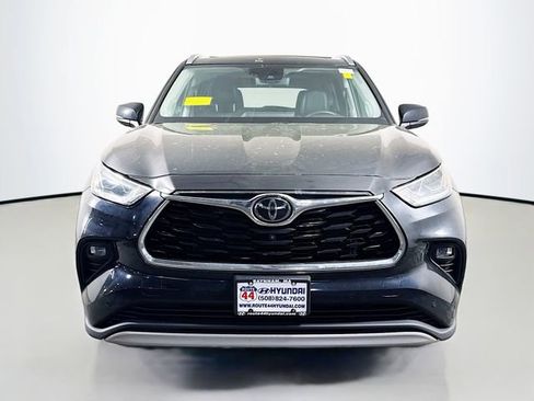 Used 2021 Toyota Highlander Platinum AWD/4WD image 9