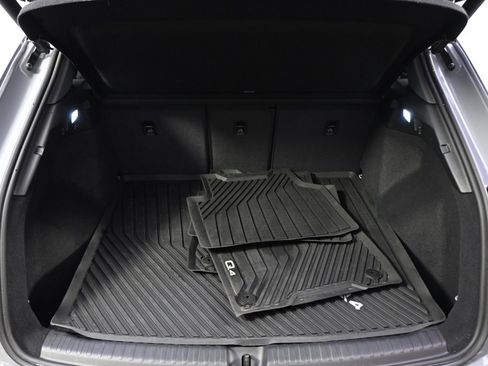 Used 2022 Audi Q4 e-tron Premium w/ Convenience Package image 19