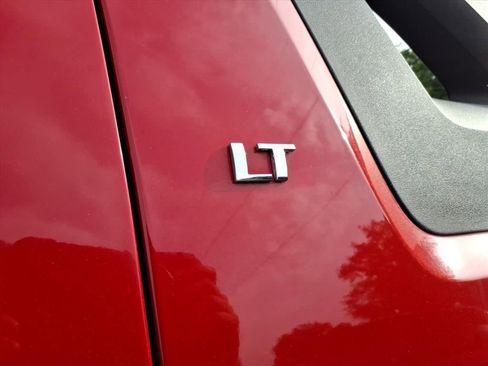 Used 2011 Chevrolet Avalanche LT RWD image 8