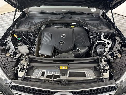 Used 2025 Mercedes-Benz GLC 350e 4MATIC image 29