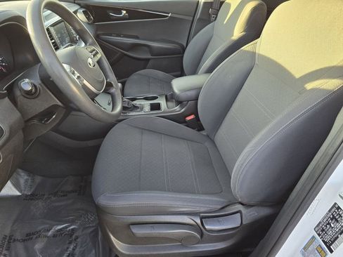 Used 2020 Kia Sorento LX image 30