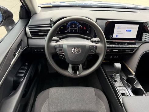 Used 2026 Toyota Camry LE w/ Convenience Package FWD image 23