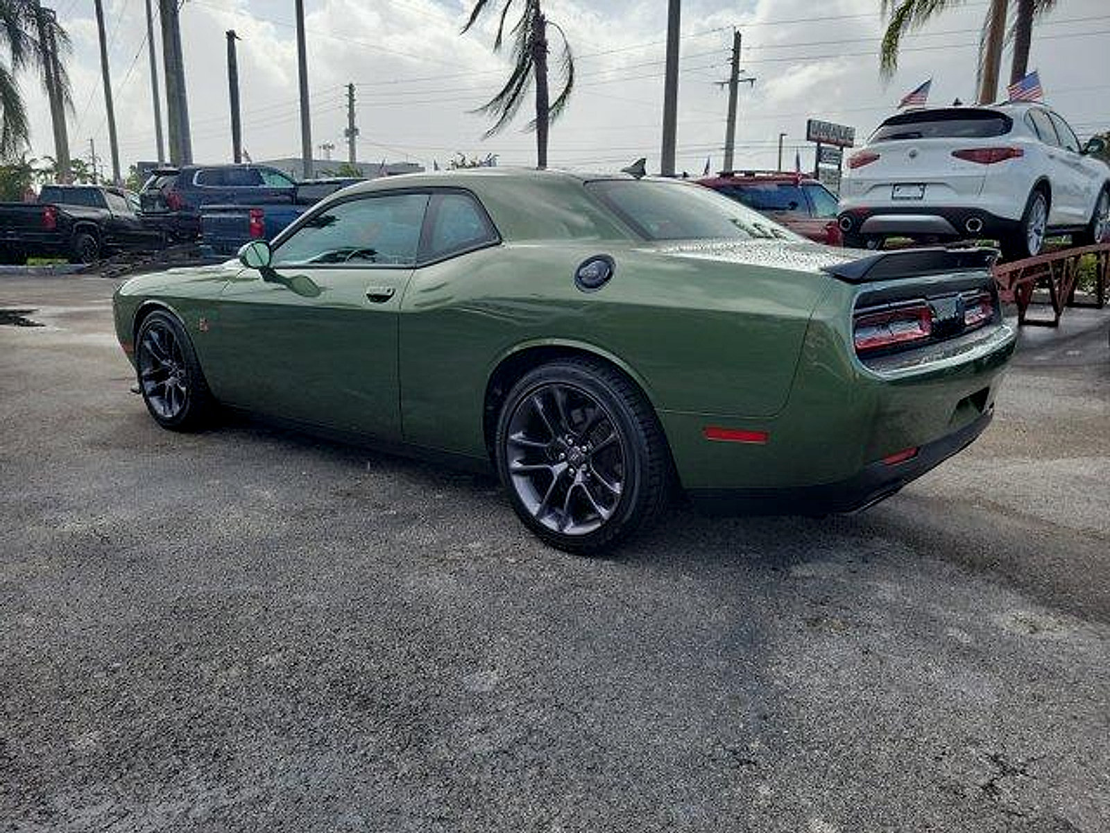 Used 2023 Dodge Challenger R/T Scat Pack w/ Plus Package RWD image 5