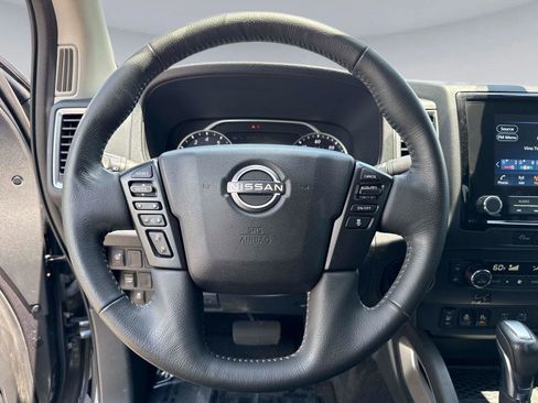 Used 2023 Nissan Frontier SV w/ SV Convenience Package RWD image 26