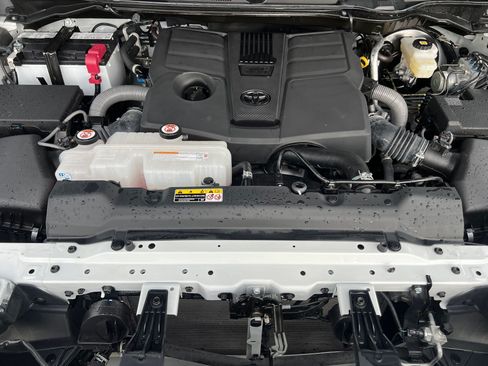 Certified 2025 Toyota Tundra 1794 Edition AWD/4WD image 32