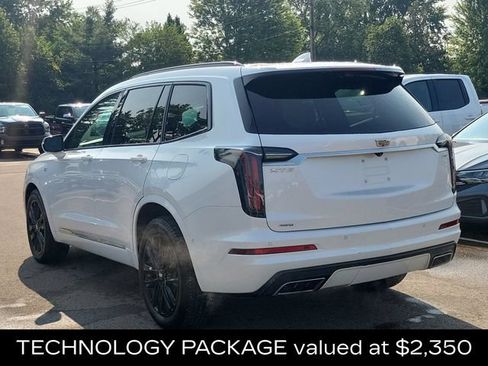 Used 2024 Cadillac XT6 Sport w/ Technology Package AWD/4WD image 4