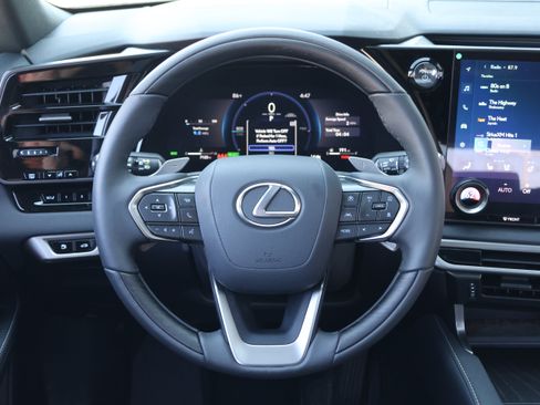 Used 2026 Lexus RX 350h w/ Accessory Package (2T) AWD/4WD image 17