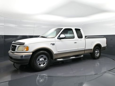 Used 2002 Ford F150 XLT image 3