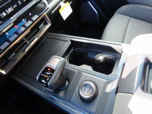 New 2025 GMC Hummer EV 3X w/ Battery Pack, 24 Module Pack image 17