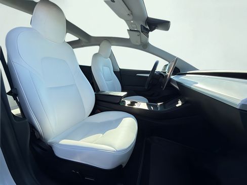 Used 2021 Tesla Model 3 Standard Range Plus RWD image 31