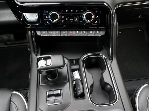 Used 2023 GMC Sierra 1500 AT4X AWD/4WD image 23