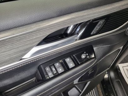 Used 2024 Jeep Wagoneer L Series III w/ Premium Group I