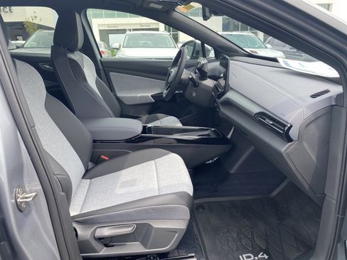 Used 2023 Volkswagen ID.4 Pro AWD/4WD image 28