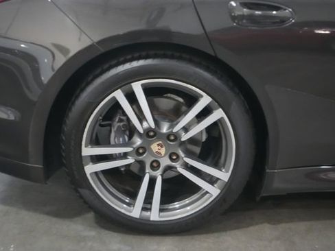 Used 2011 Porsche Panamera 4 image 11
