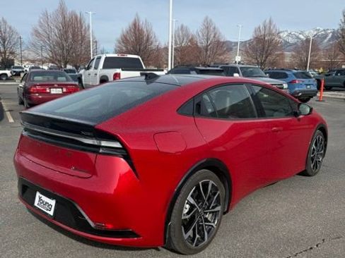 Used 2024 Toyota Prius Prime XSE Premium image 6