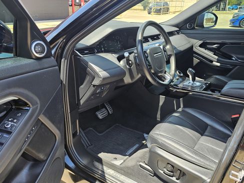 Used 2020 Land Rover Range Rover Evoque R-Dynamic SE image 23
