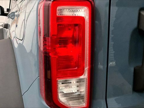 Used 2021 Ford Bronco Black Diamond image 28