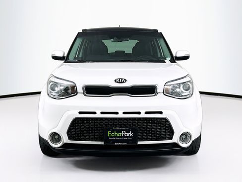 Used 2016 Kia Soul ! w/ Premium Package image 2