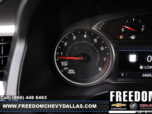 Used 2023 GMC Acadia SLT w/ Preferred Package image 26