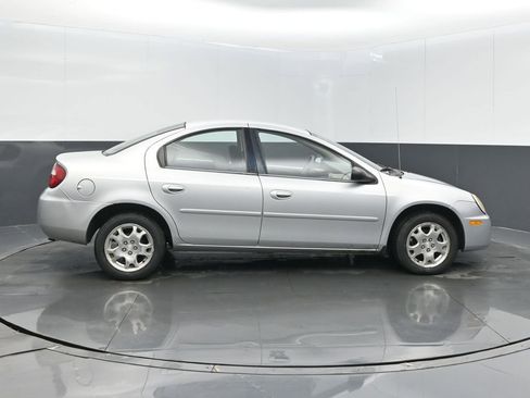 Used 2005 Dodge Neon SXT image 25