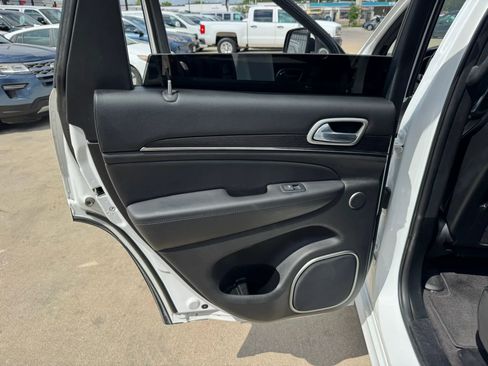 Used 2018 Jeep Grand Cherokee High Altitude image 29