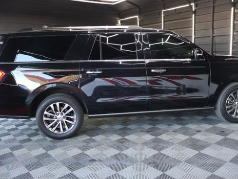 Used 2018 Ford Expedition Max Limited w/ Equipment Group 301A image 8